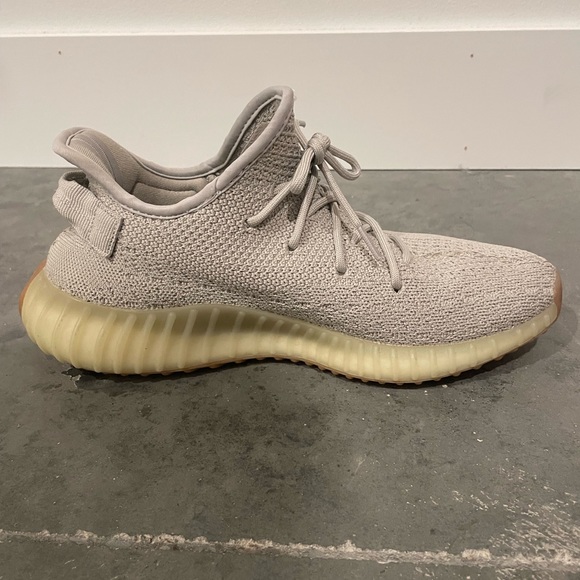 Yeezy 350 Sesame - Picture 5 of 16